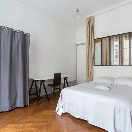 Large *lyon Presqu'ile* Apartment