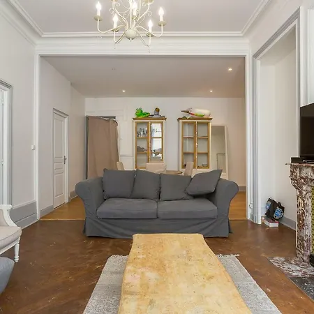 Large *lyon Presqu'ile* Apartment *